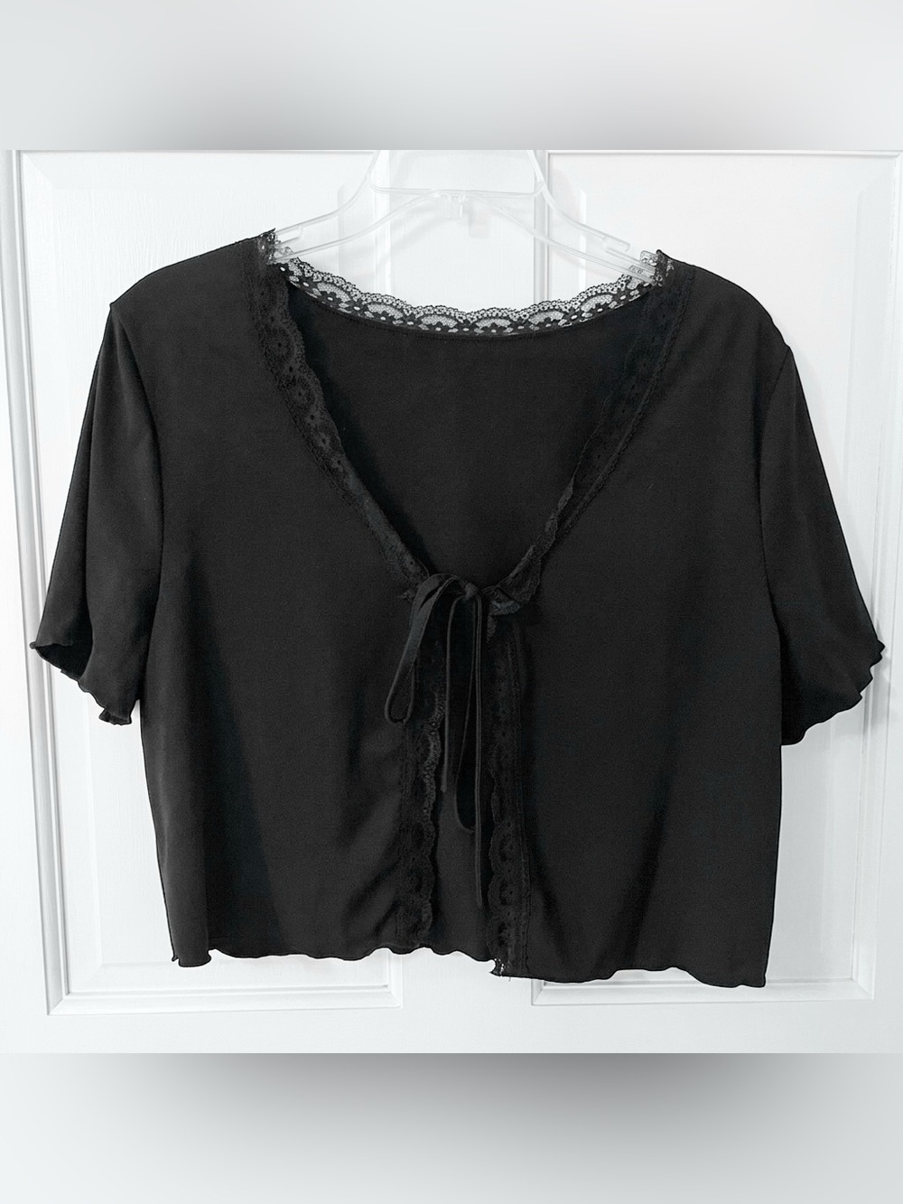 SHEIN Women’s Black Tie-Front Lace Short Sleeve Top